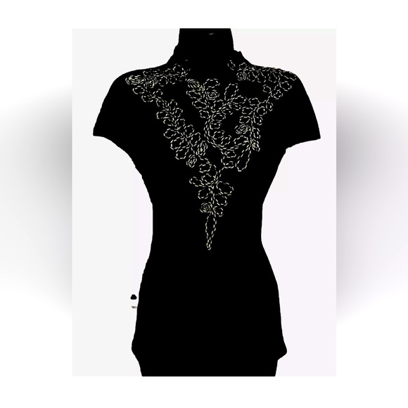 NWT Gracia Black Top with Front Embroidery Size M - Picture 1 of 5